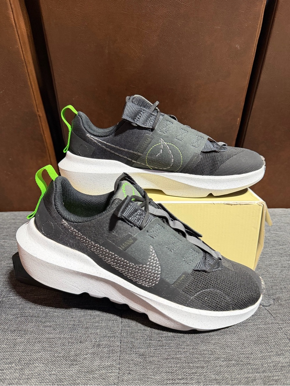 Nike Crater Impact Black Anthracite Sneakers Size 5.5Y / Fits to Women’s 7